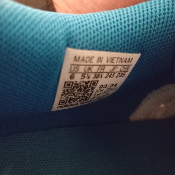 Adidas Blue and White Sneakers - Picture 12 of 12